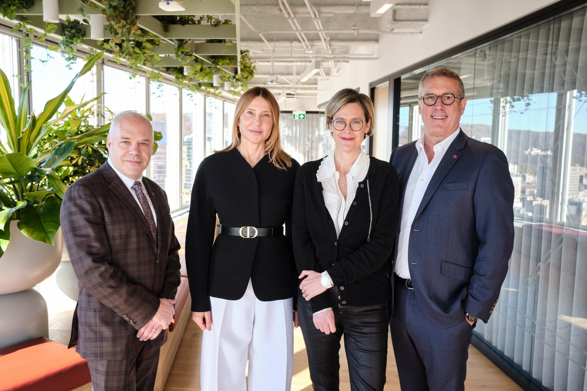 Éric Bujold, Manon Brouillette, David Connor et Stéphanie Grammond lors du Sommet des chefs du marketing