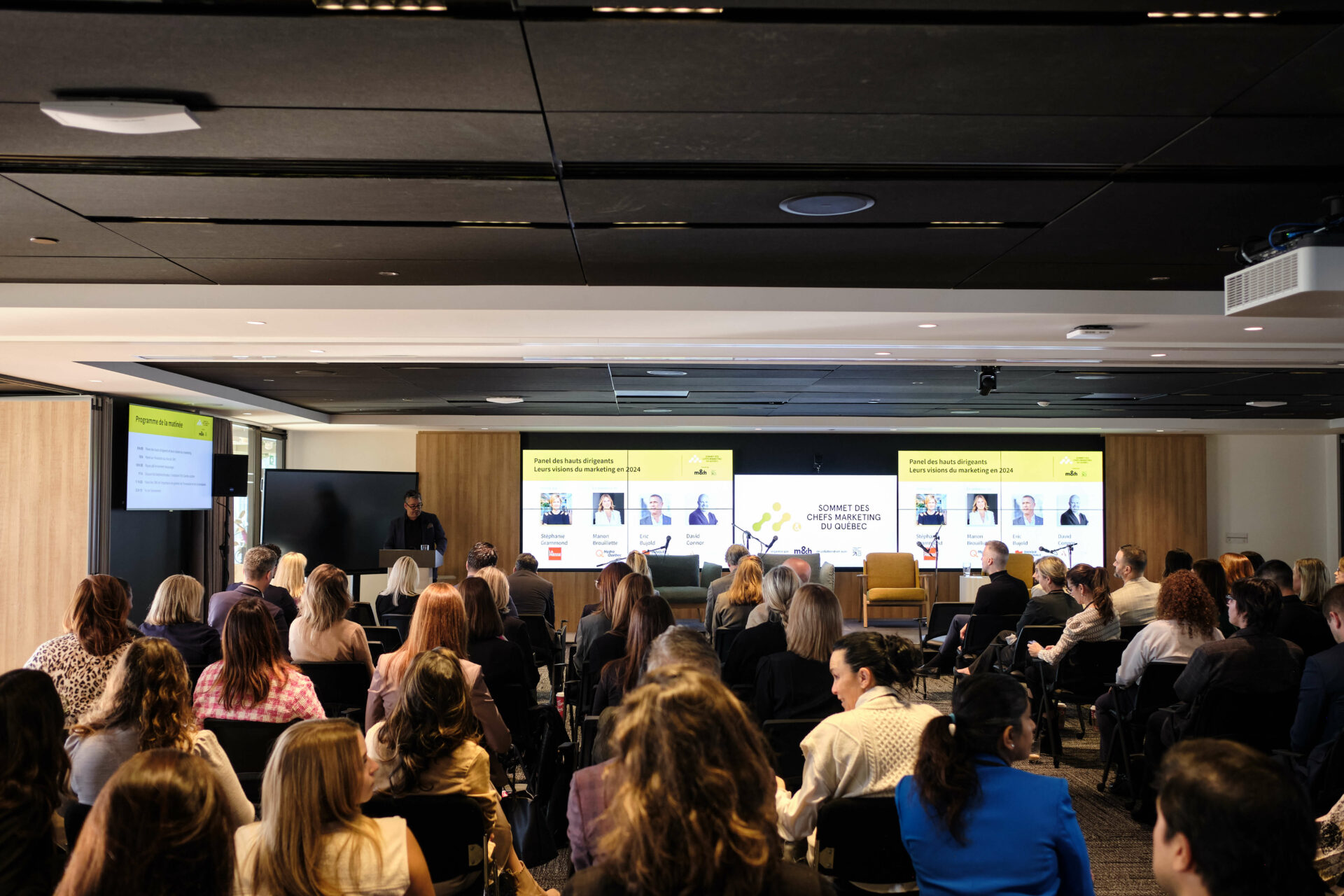Vue d’ensemble de la salle pendant le Sommet des chefs du marketing